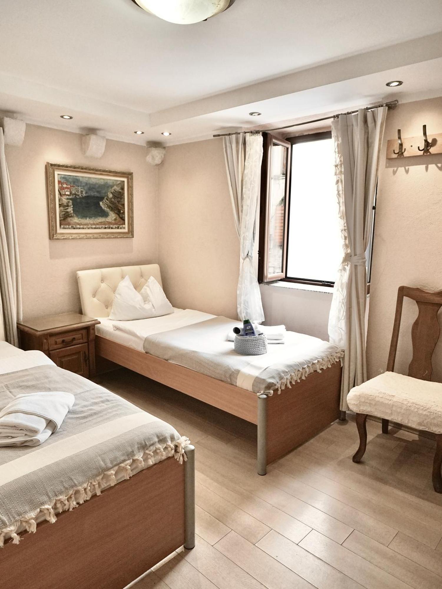 Novi Svet Apartment Kotor Exterior photo